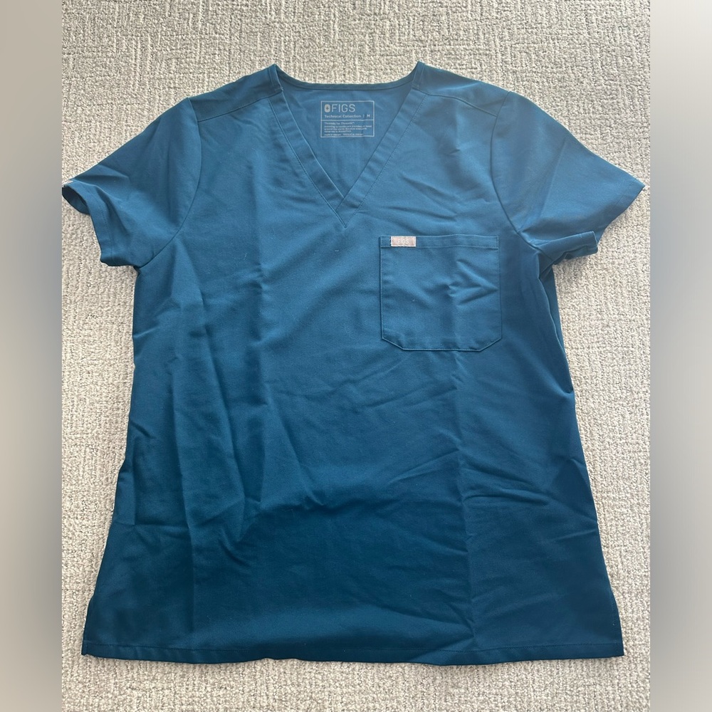 Deep Reef Rafael Figs Scrub Top